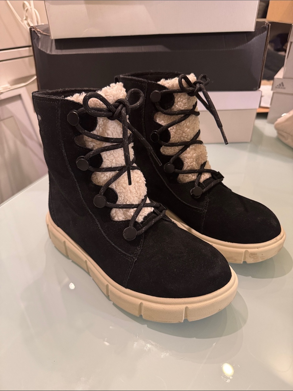 Sorel Black Suede Lace-Up Winter Boots with Cream Sherpa